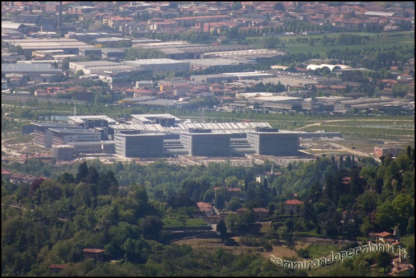 32 Il nuovo ospedale di Bergamo.JPG